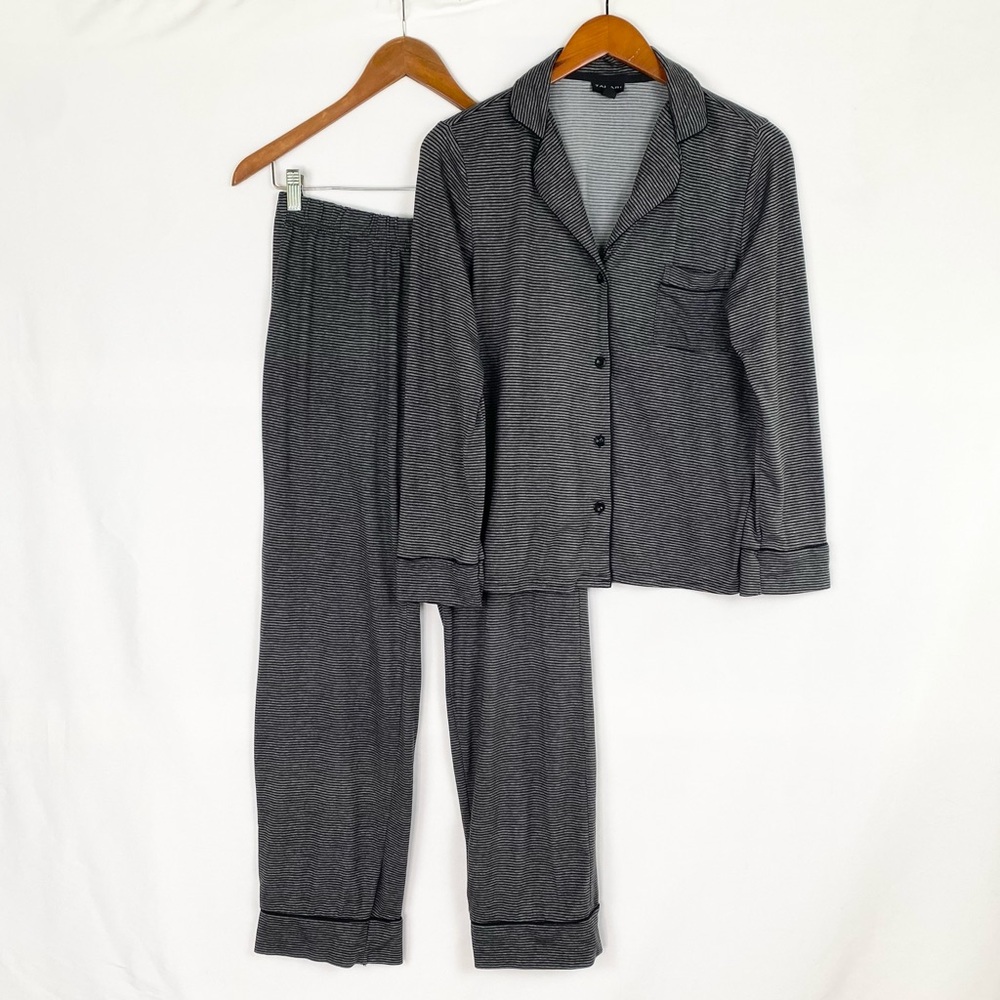 Tahari Women’s Pajama Set Notch Collar Long Sleeve Pants Black Gray‎ Stripe Sz M